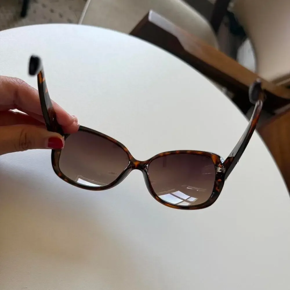 Brown tortoise shell sunglasses sunglasses